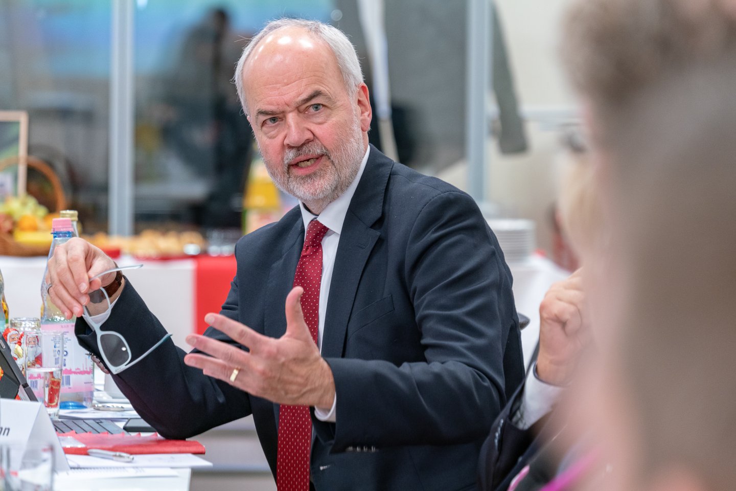 Thomas Reumann in der Diskussionsrunde mit anderen Experten zum Think Lab